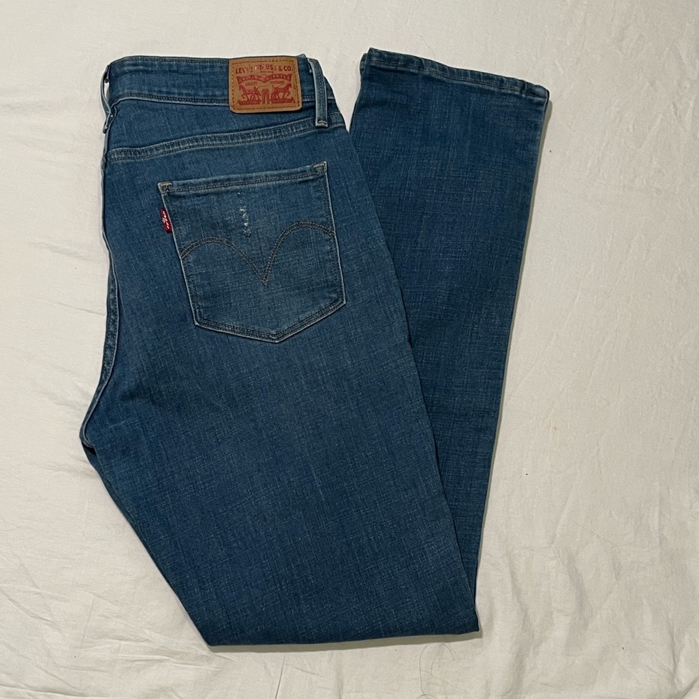 Levi's Women’s  Dark Blue Floral mid-rise skinny Straight Jeans Size 32 BOHO